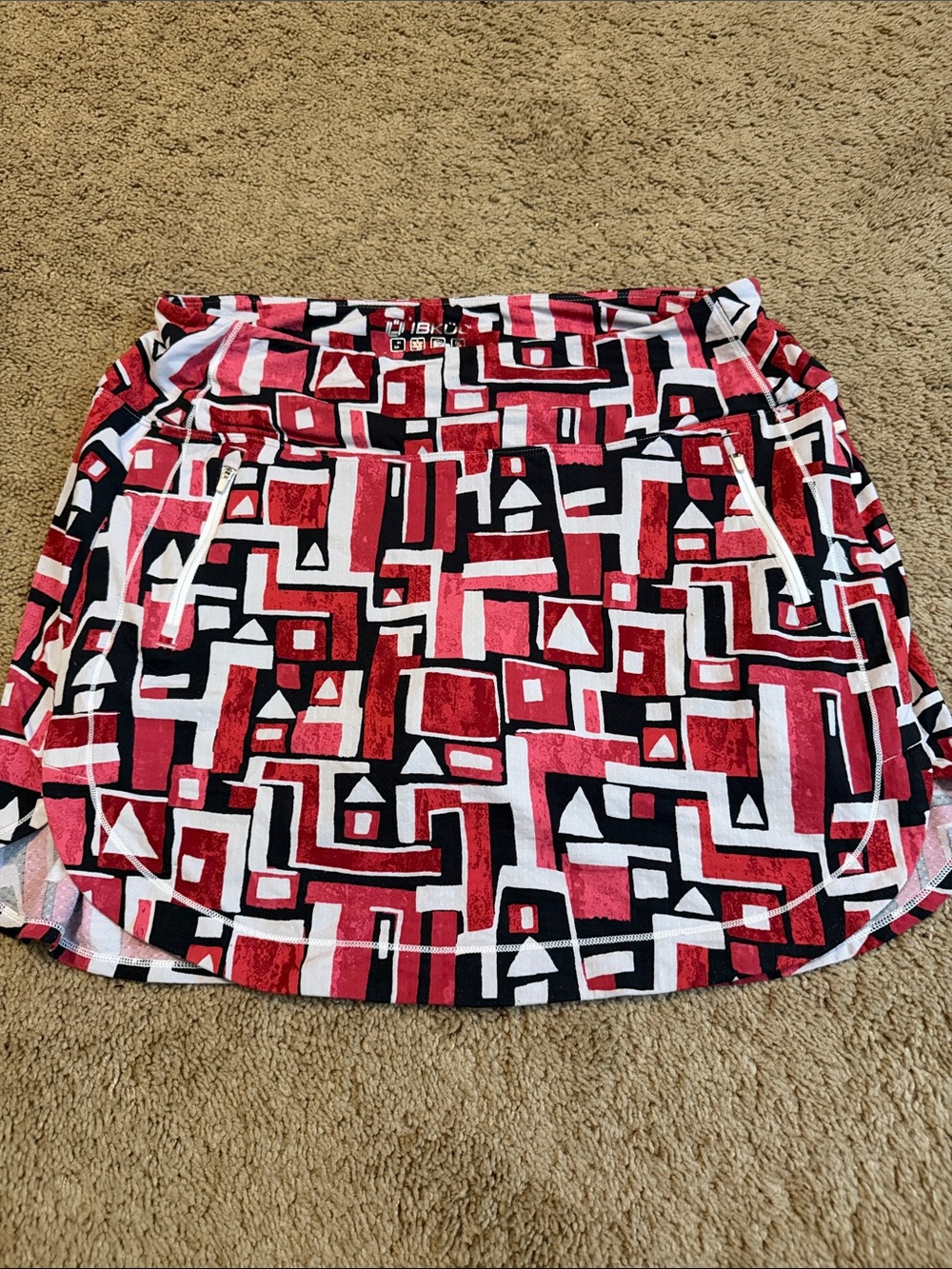 IBKÜL brand golf skort  Jennifer print with geometric shapes sz Xl
